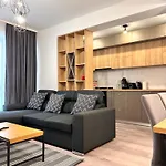 Industrial Style Daire Bükreş